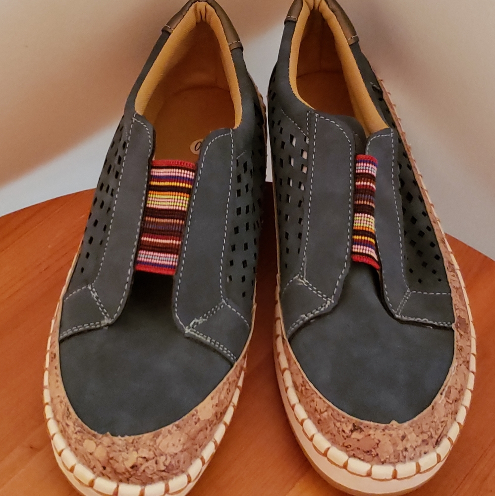 Boho Blue 🌈 Stripe Cork Detail Fashion Sneakers